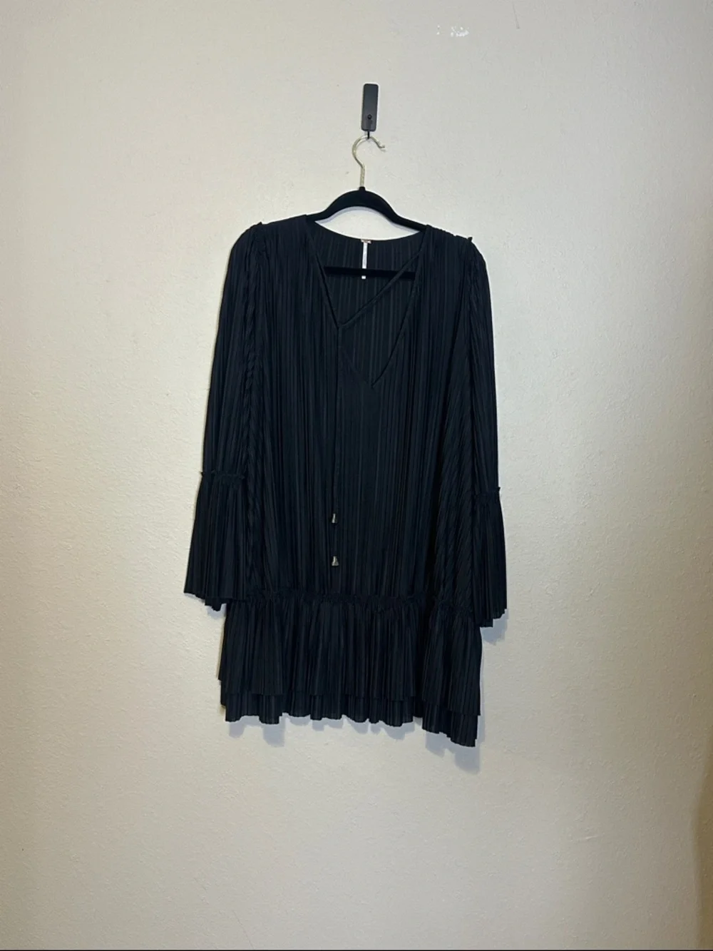 Free‎ People Cant Help It Mini Dress Black Pleated Dress Size Small - Picture 5 of 10